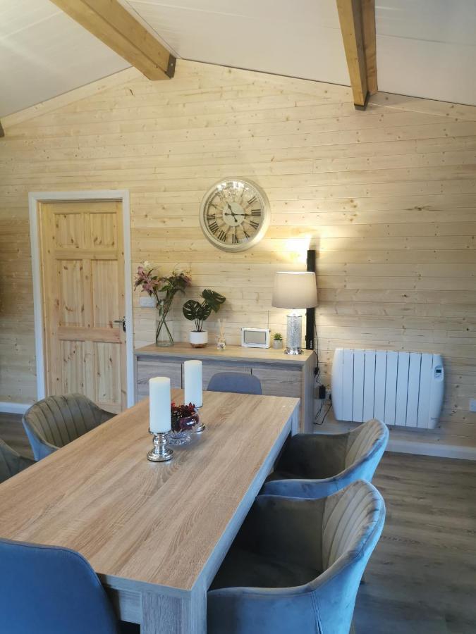 The Lodge Mountain View Log Cabin , Attymass Ballina Boyhollagh Bagian luar foto
