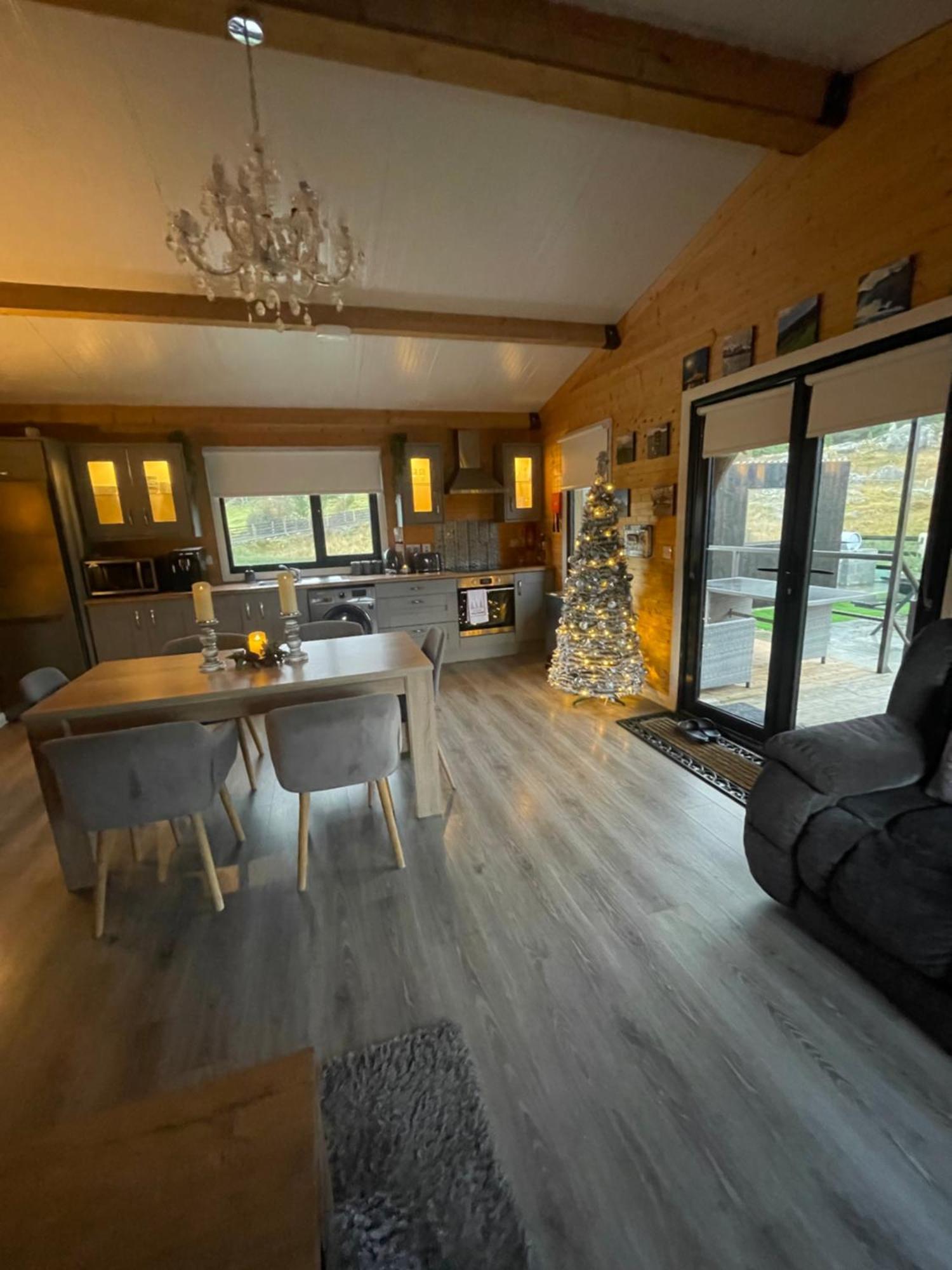 The Lodge Mountain View Log Cabin , Attymass Ballina Boyhollagh Bagian luar foto