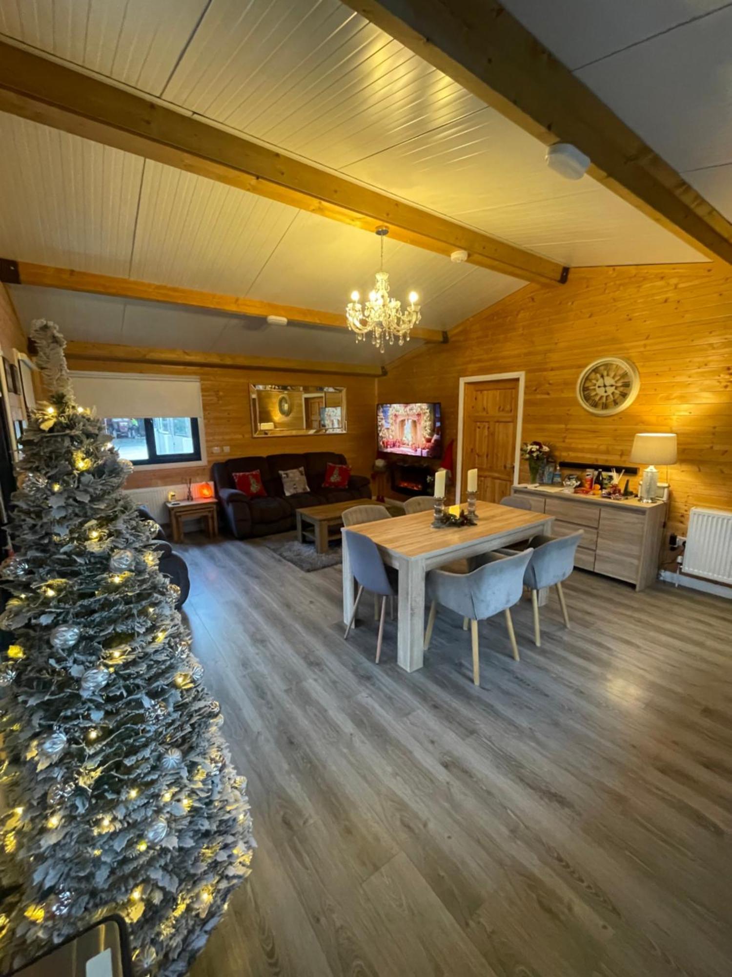 The Lodge Mountain View Log Cabin , Attymass Ballina Boyhollagh Bagian luar foto